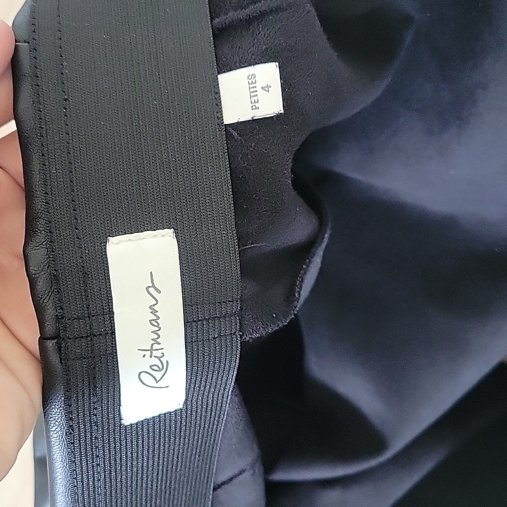Reitmans Faux Leather pants size petite 4 - Picture 8 of 17